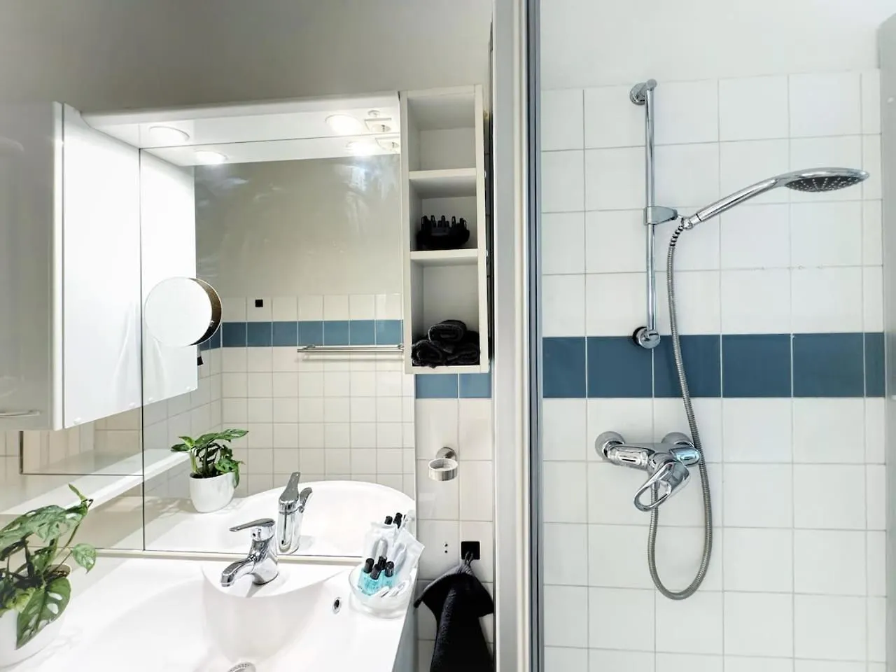 Holidayhome Apartments I Stylish Private Room In Heart Of Berlin-Kreuzberg! 0*, Berlin