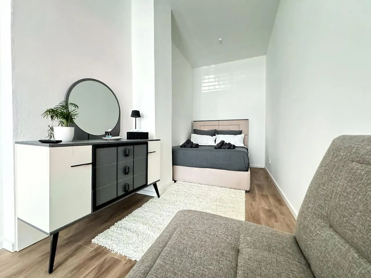 Holidayhome Apartments I Stylish Private Room In Heart Of Berlin-Kreuzberg!
