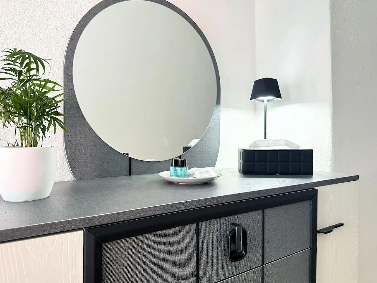 Holidayhome Apartments I Stylish Private Room In Heart Of Berlin-Kreuzberg!  Berlin