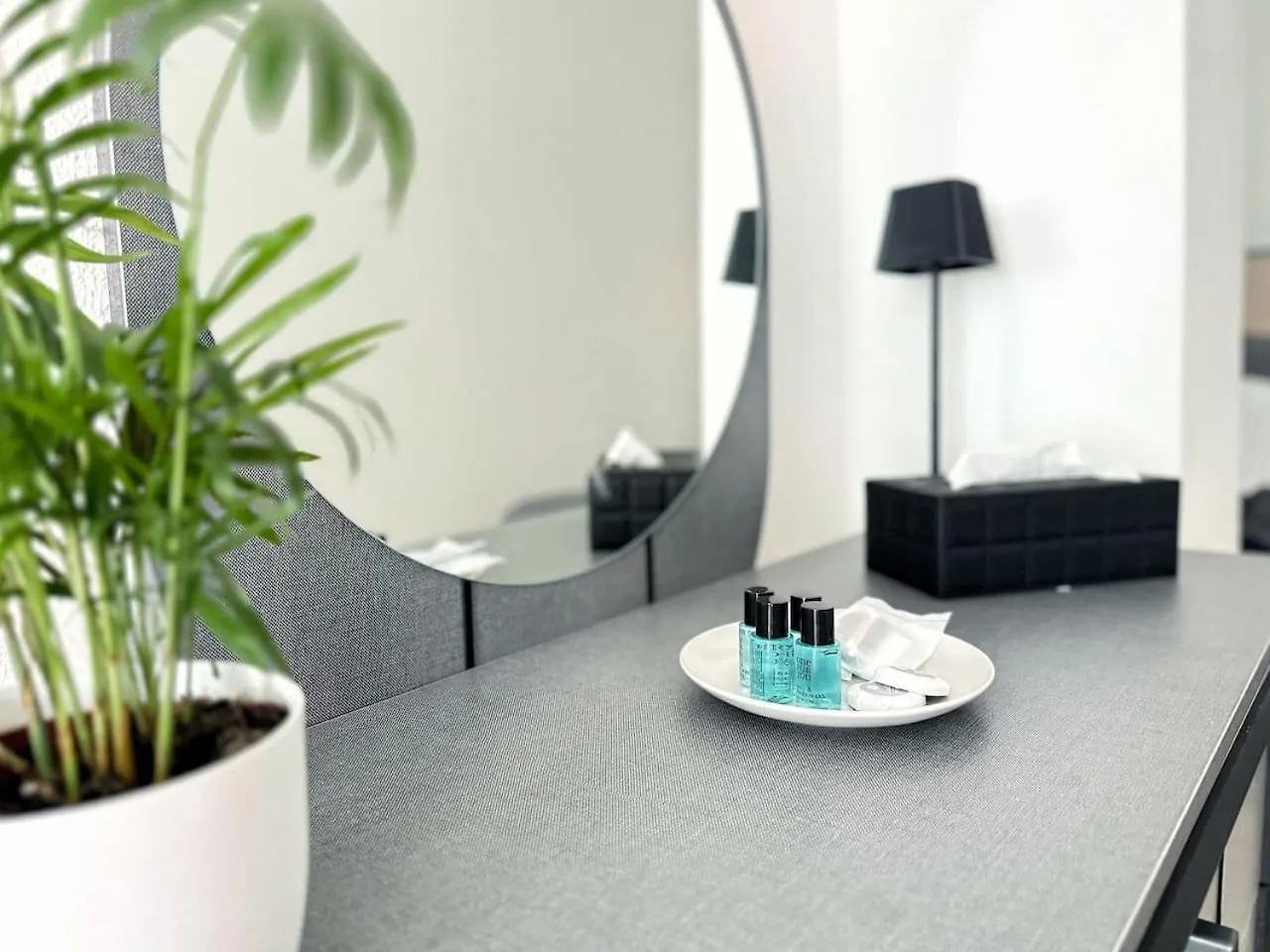 Holidayhome Apartments I Stylish Private Room In Heart Of Berlin-Kreuzberg! 0*,  Německo