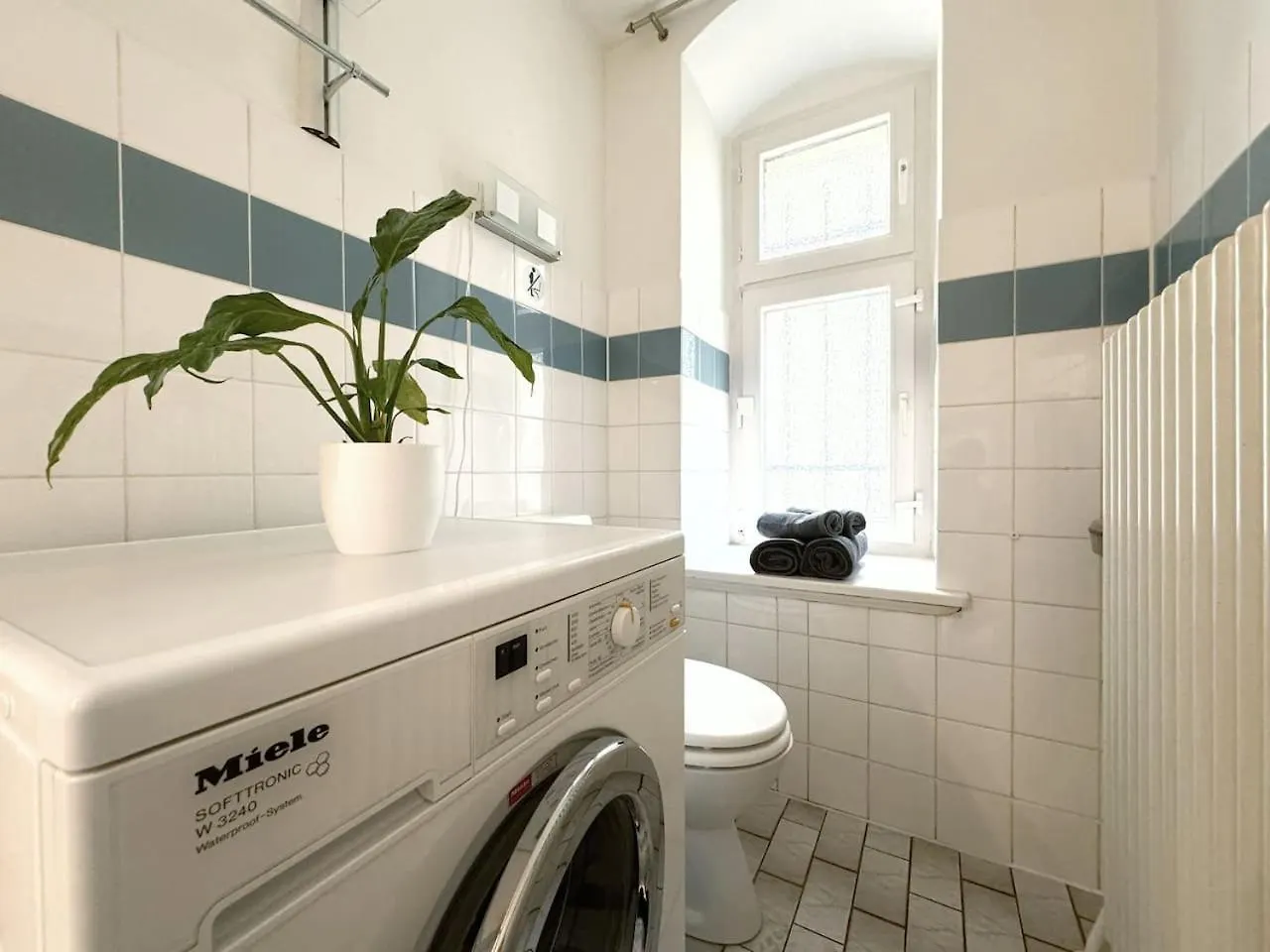 Holidayhome Apartments I Stylish Private Room In Heart Of Berlin-Kreuzberg!